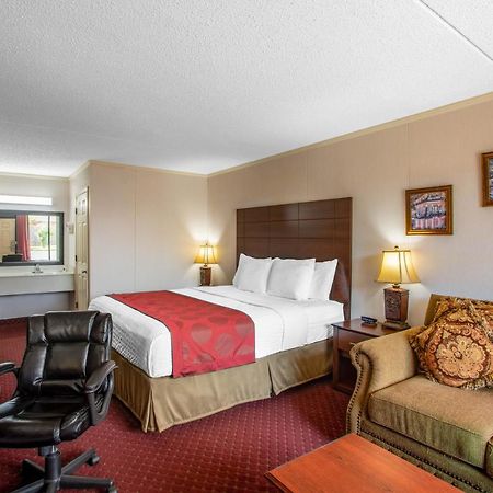 Ramada By Wyndham Branson Motel Eksteriør billede