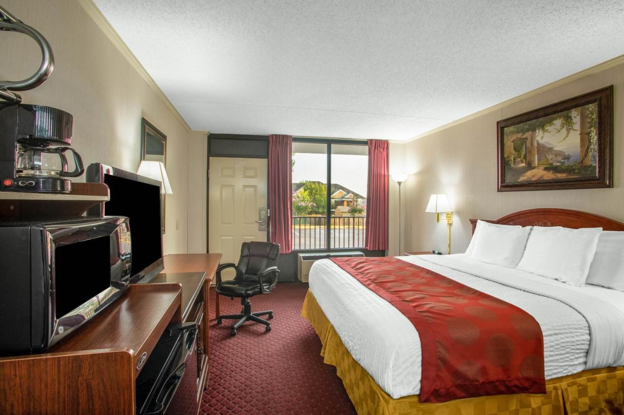 Ramada By Wyndham Branson Motel Eksteriør billede