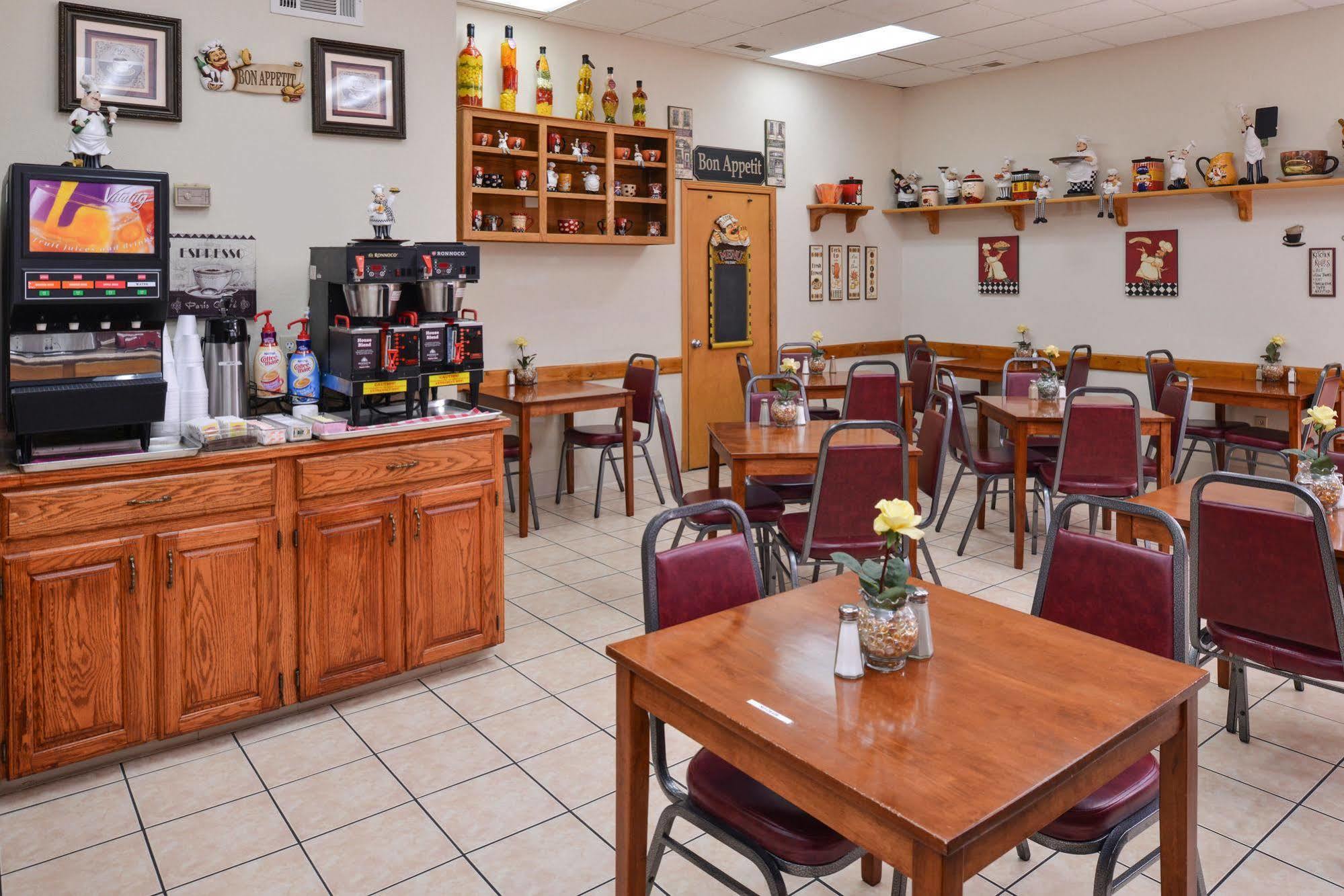 Ramada By Wyndham Branson Motel Eksteriør billede
