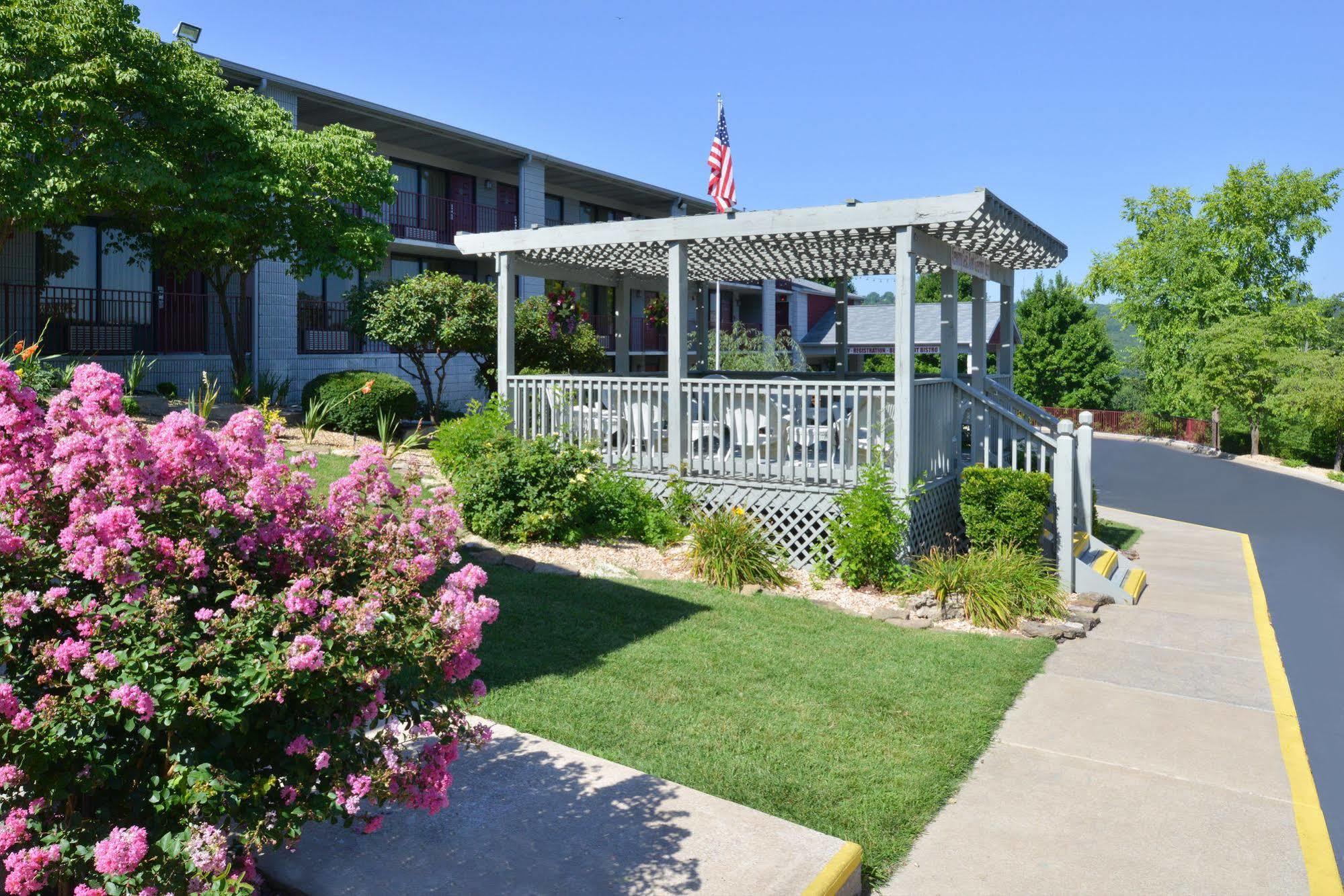 Ramada By Wyndham Branson Motel Eksteriør billede