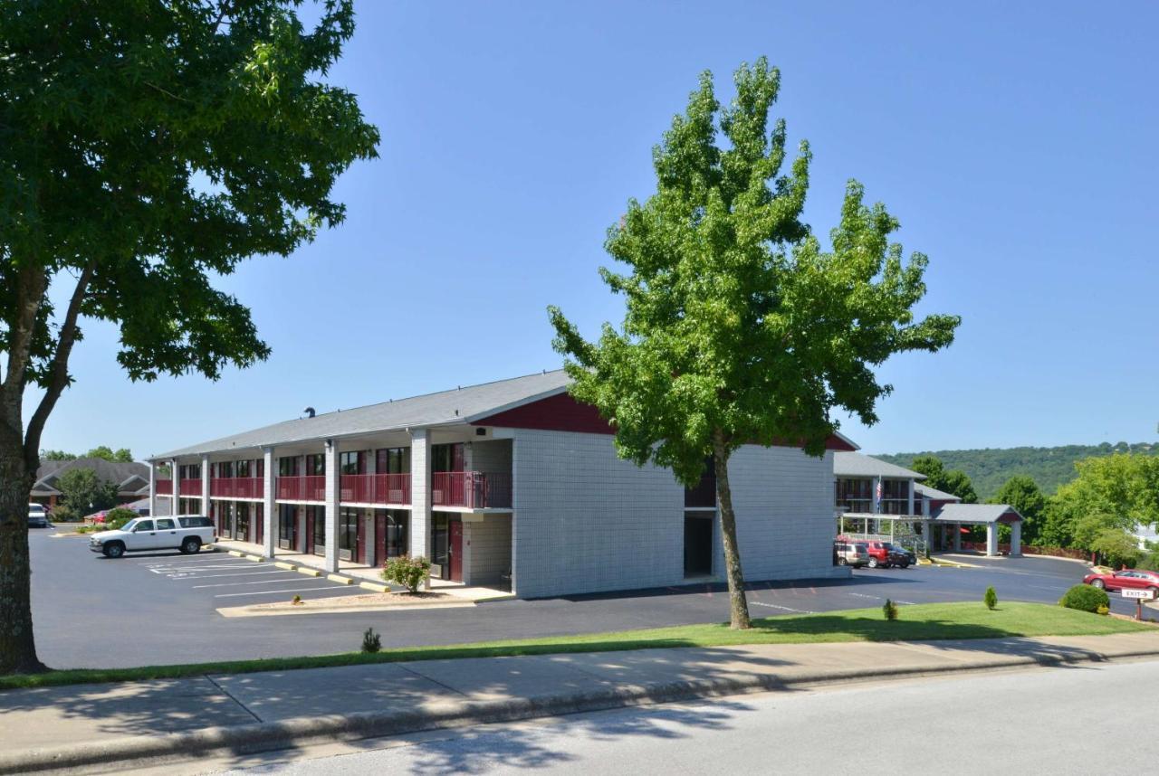 Ramada By Wyndham Branson Motel Eksteriør billede